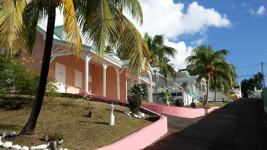 Сasa de vacaciones Villa Les Petites Fleurs De Poirier Bouillante
