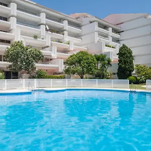jardines-del-mar-apartments.es-andalucia.com/