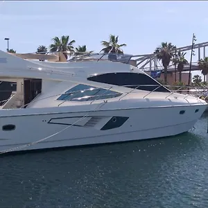 Yacht In Barcelona Bateau-hôtel Sant Adrià de Besòs